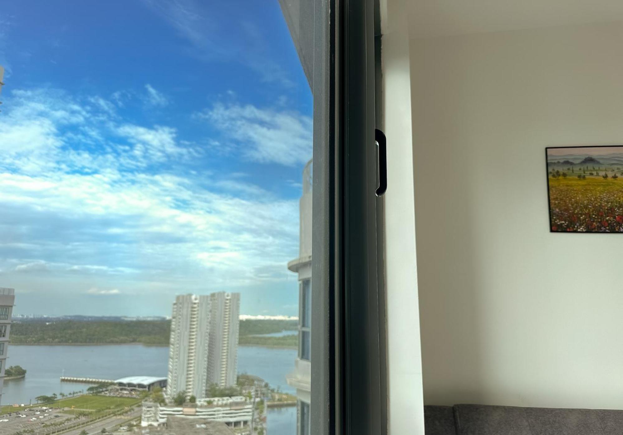 Teega Suites Puteriharbour By Wp Homestay Johor Bahru Rom bilde